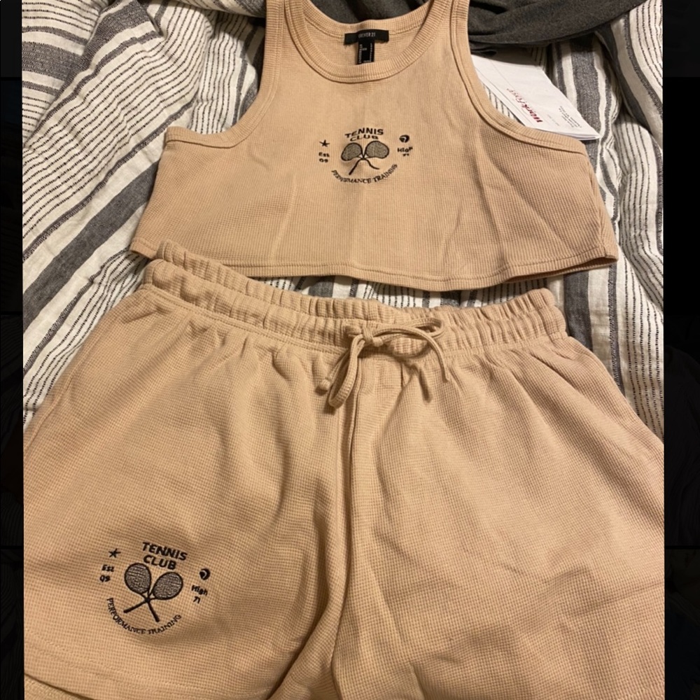Forever21 size large set never wore